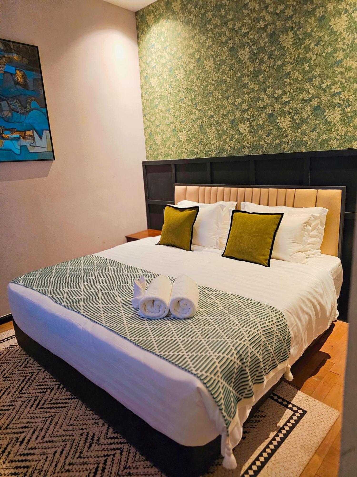 Carnarvon By Reunion Hotel 3*